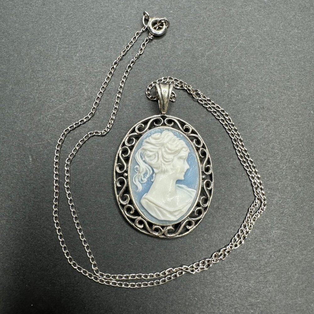 Sterling Cameo Resin Pendant On Sterling Chain Necklace Cornflower Blue Estate